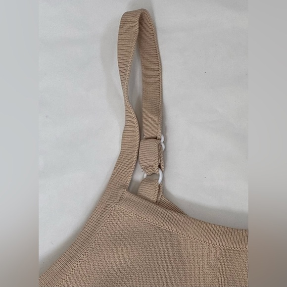 CROPPED TANK WOMEN’S LIMITED COLLECTION - Picture 2 of 6